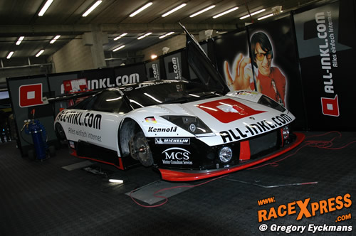 Ook de livery op de Murcielago van Bouchut/Mücke/Stippler werd vernieuwd